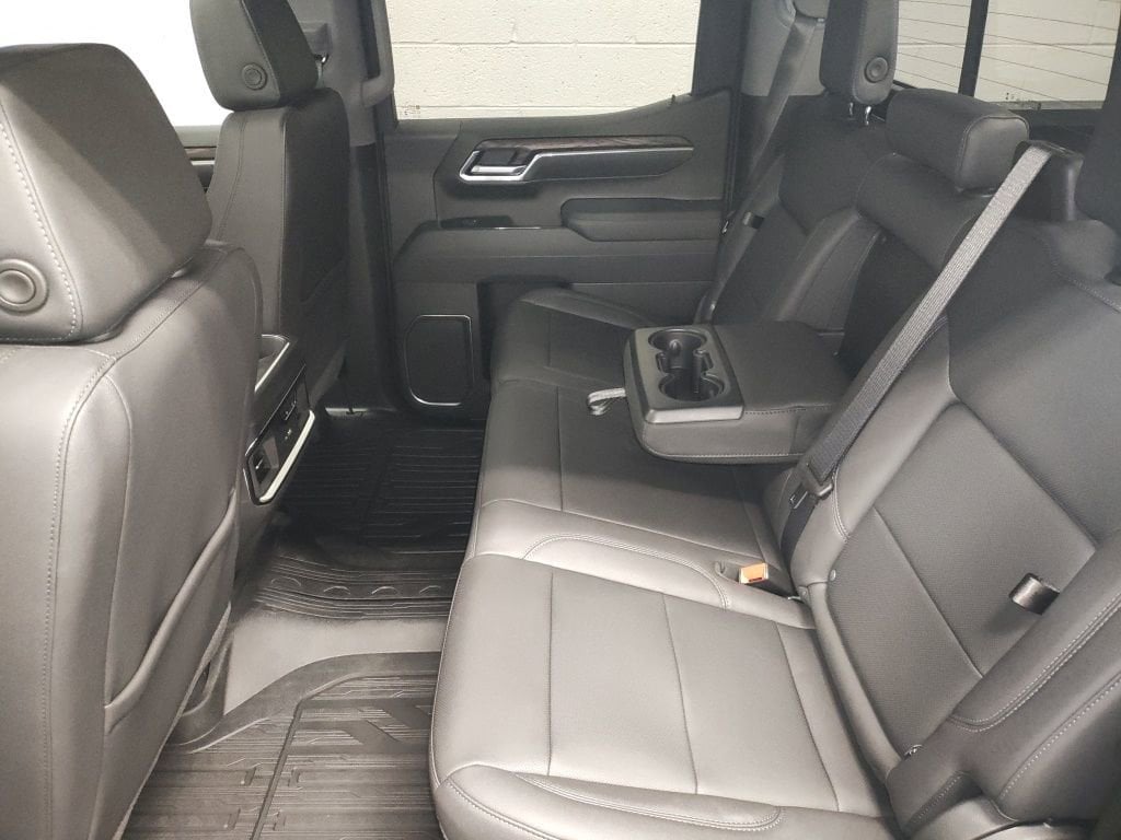 2026 GMC Sierra 1500 SLT - Photo 27
