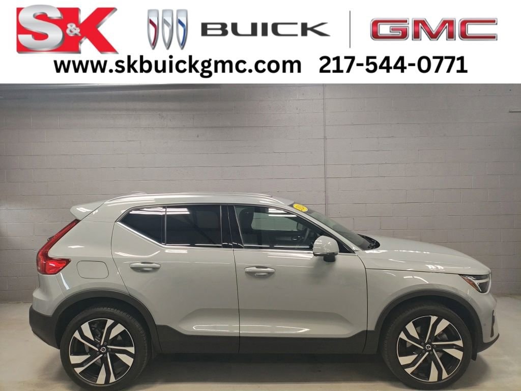 2024 Volvo XC40 B5 Ultimate Bright AWD's photo
