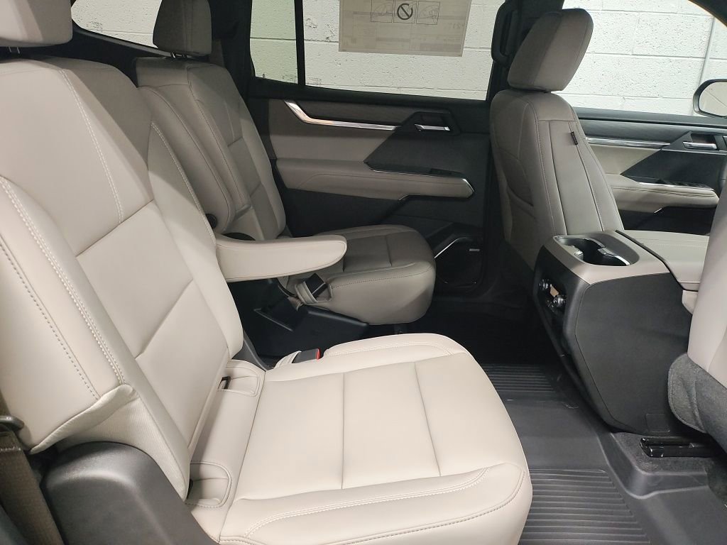 2026 GMC Acadia Elevation - Photo 12