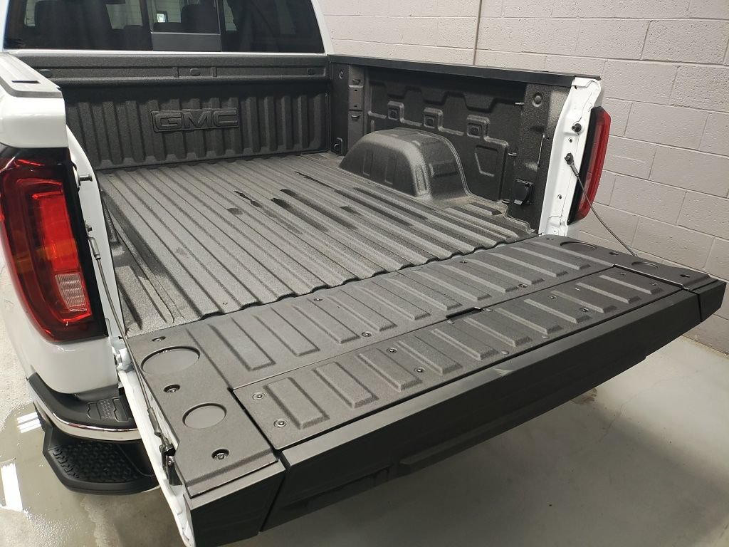 2026 GMC Sierra 1500 SLT - Photo 21