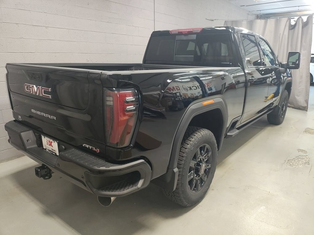 2026 GMC Sierra 2500HD AT4 - Photo 2
