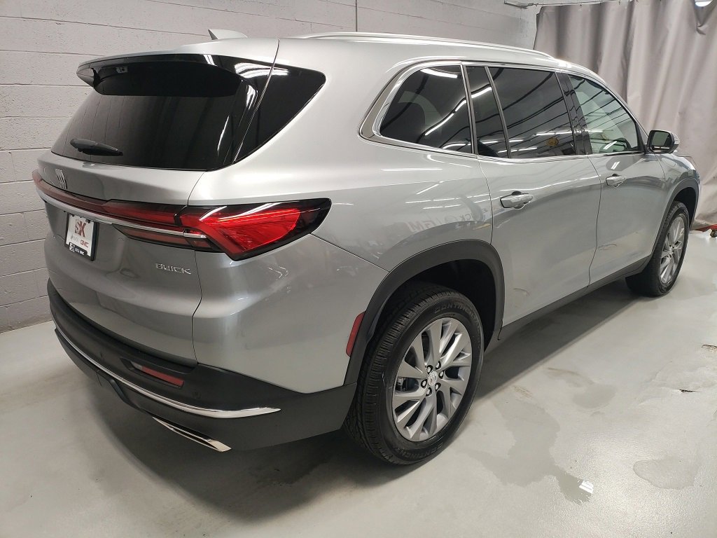2026 Buick Enclave Preferred photo 2