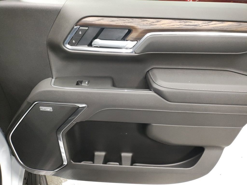 2026 GMC Sierra 1500 SLT - Photo 10