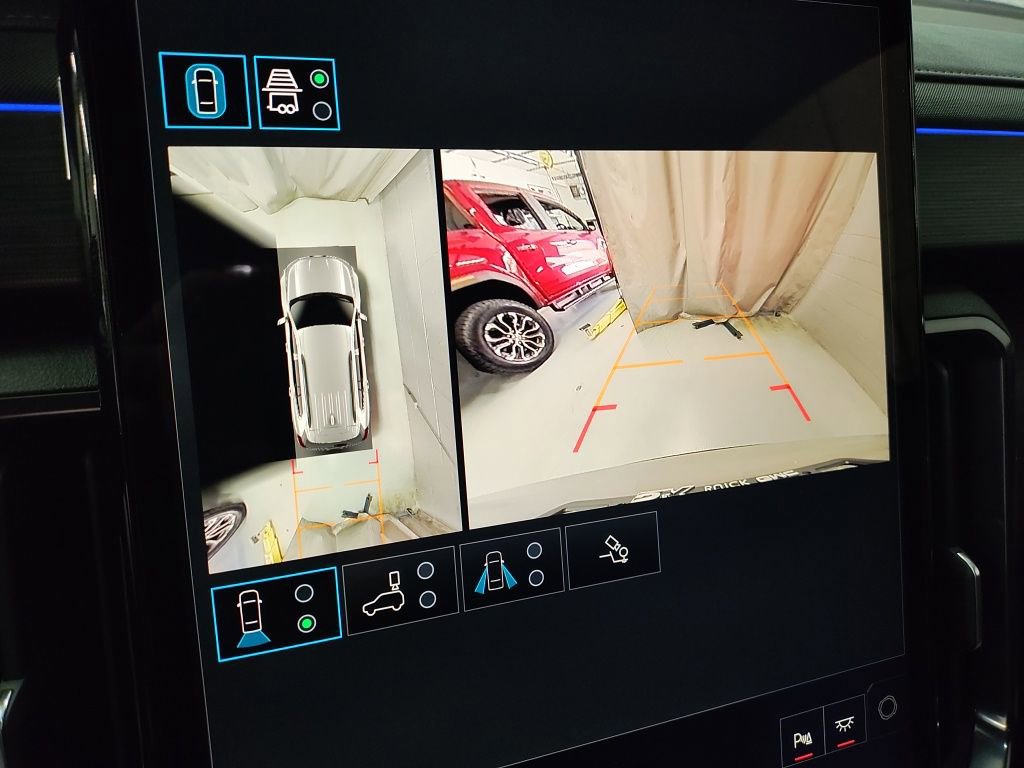 2026 GMC Acadia AT4 - Photo 33