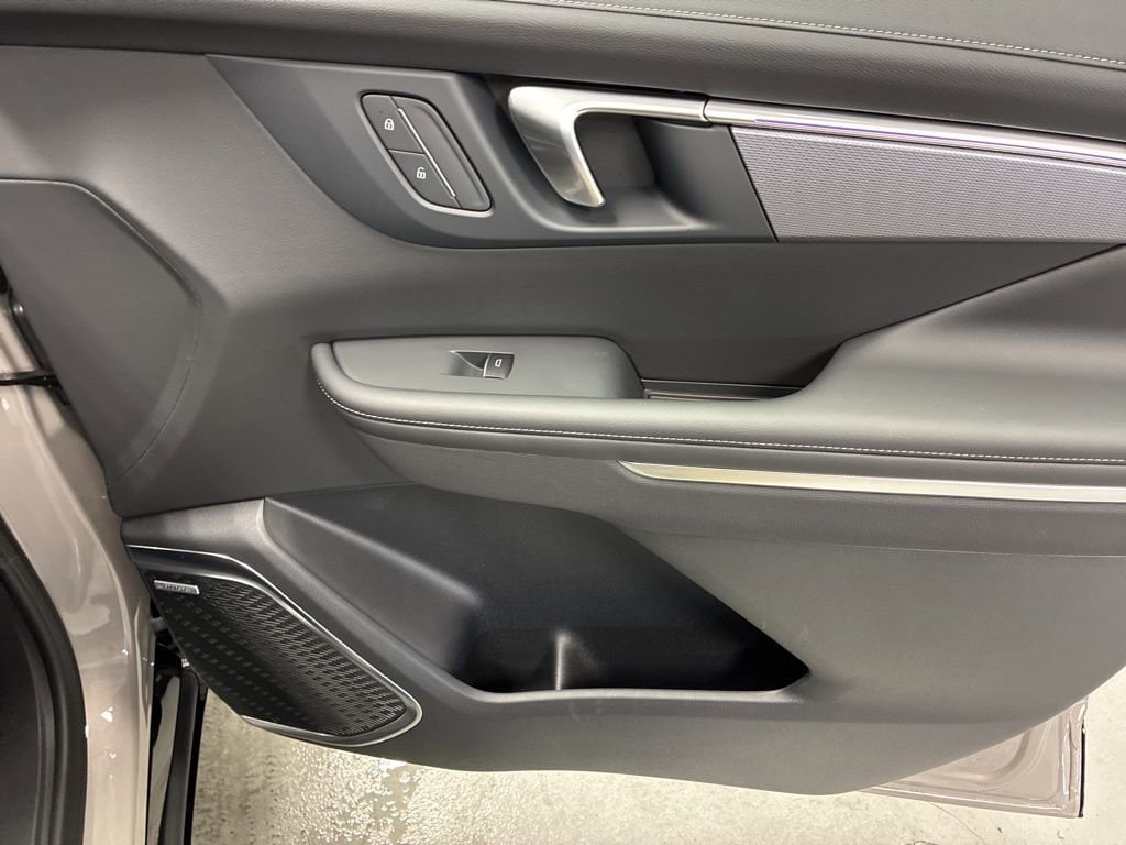 2026 Buick Enclave Sport Touring - Photo 9