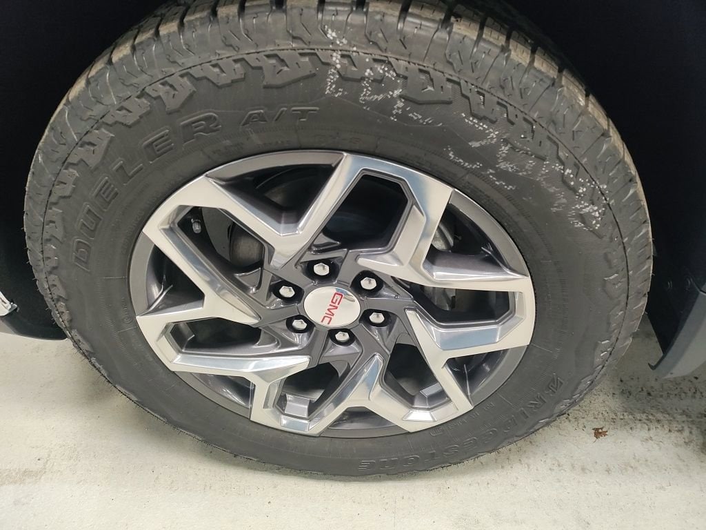 2026 GMC Sierra 1500 SLT - Photo 17