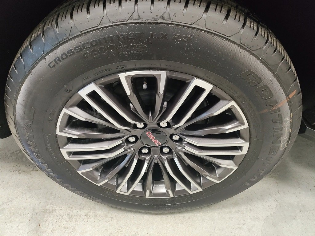 New 2026 GMC Yukon Elevation SUV