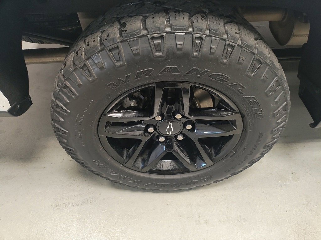 2019 Chevrolet Silverado 1500 LT Trail Boss photo 3