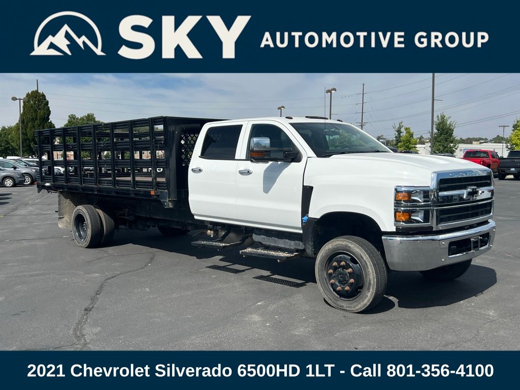 2021 Chevrolet Silverado 6500HD LT photo 2