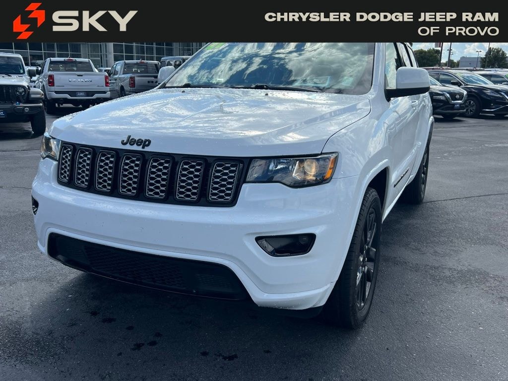 Used 2021 Jeep Grand Cherokee Laredo SUV