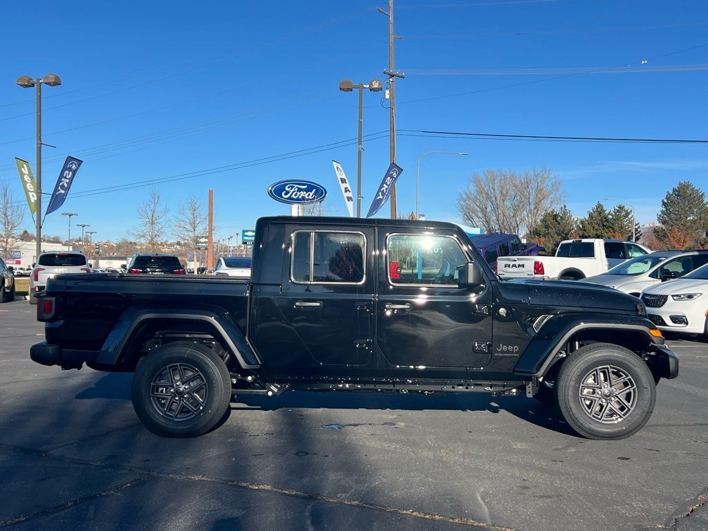 New 2026 Jeep Gladiator Sport S Pickup
