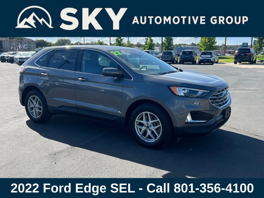 2022 Ford Edge SEL photo 3