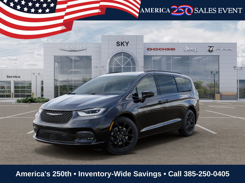 2026 Chrysler Pacifica Limited AWD's photo
