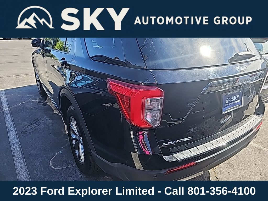 2023 Ford Explorer Limited photo 3