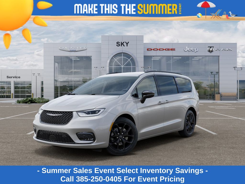 2026 Chrysler Pacifica Select AWD's photo
