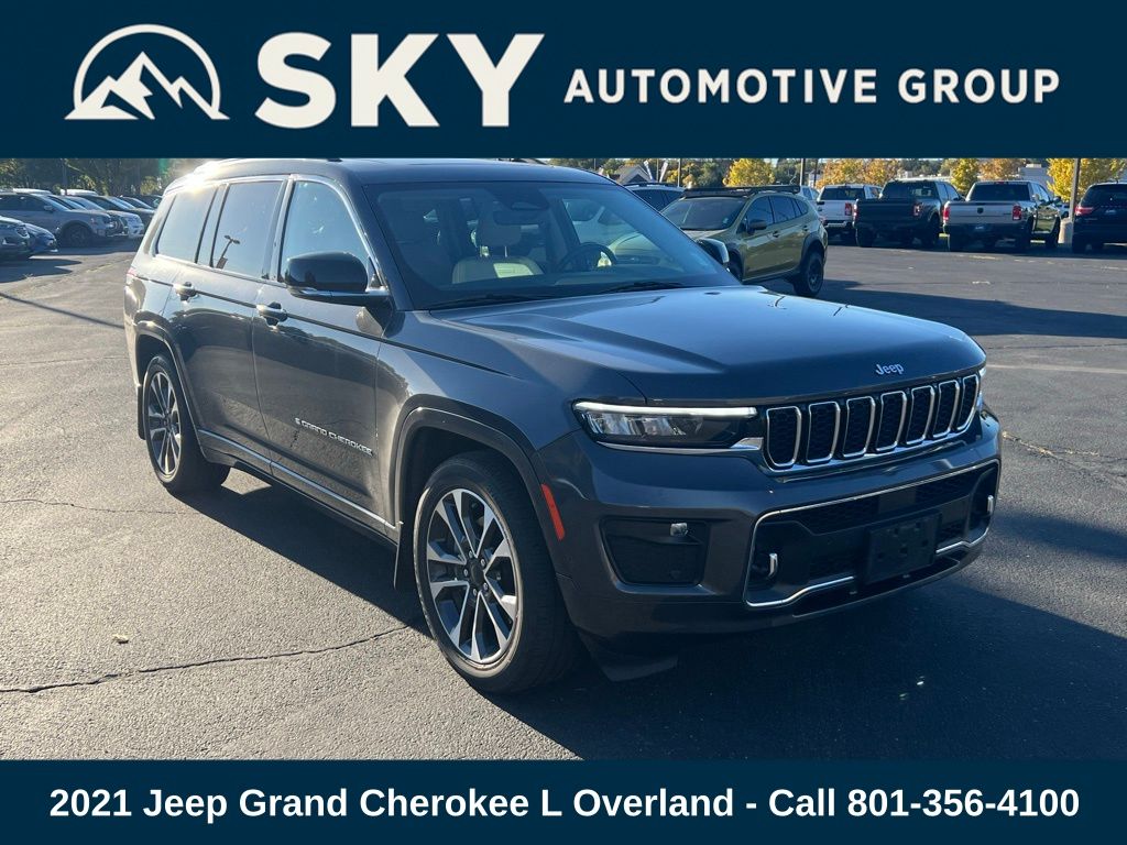 2021 Jeep Grand Cherokee Overland photo 3