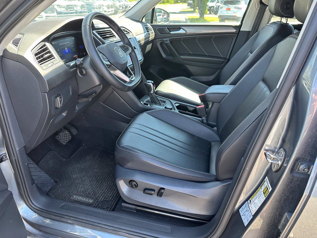 2022 Volkswagen Tiguan SE - Photo 24