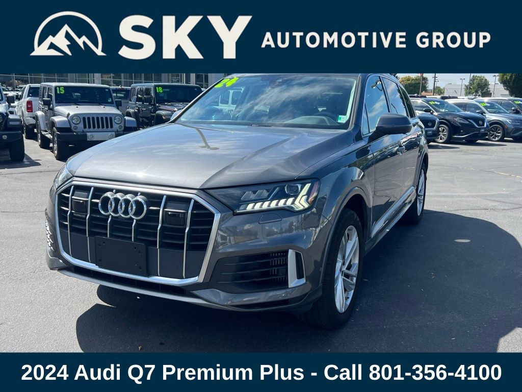 2024 Audi Q7 55 Premium Plus photo 2