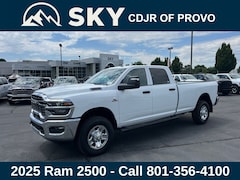 2025 Ram 2500 TRADESMAN CREW CAB 4X4 8' BOX Pickup