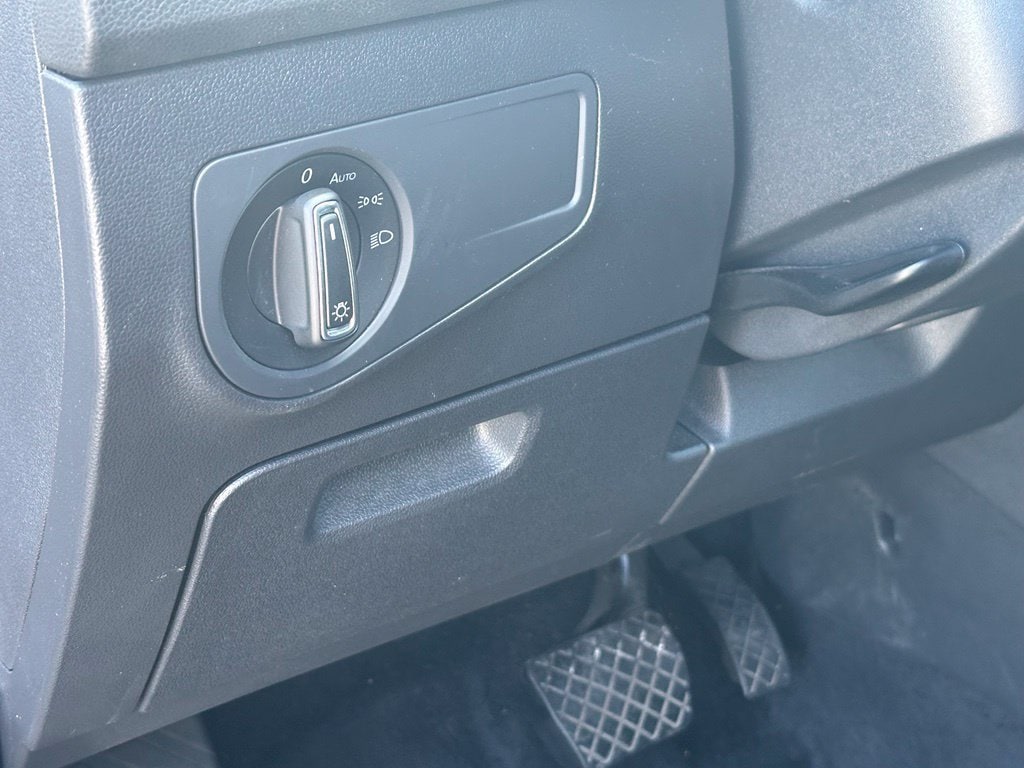 2022 Volkswagen Tiguan SE - Photo 28