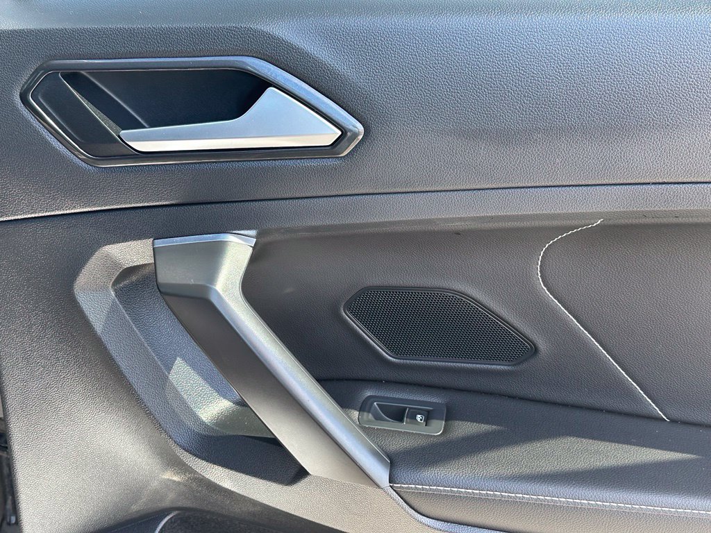 2022 Volkswagen Tiguan SE - Photo 18
