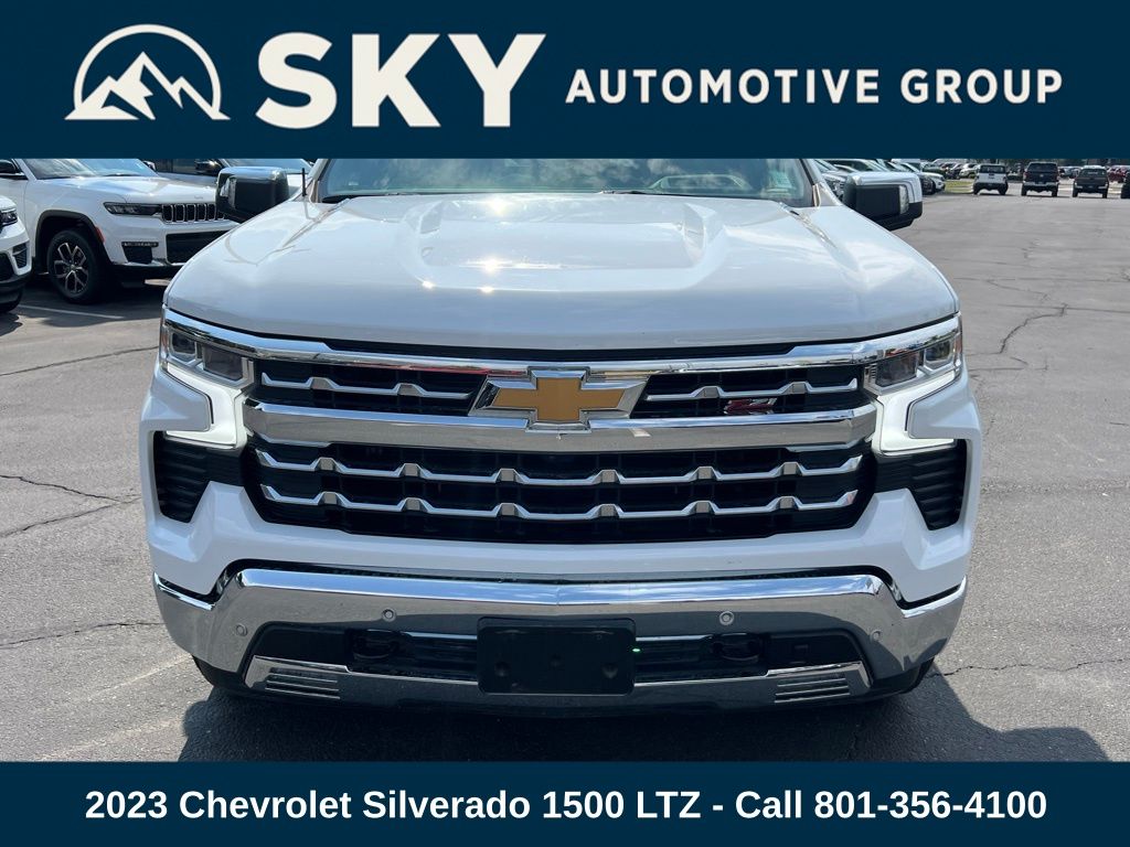 2023 Chevrolet Silverado 1500 LTZ photo 2