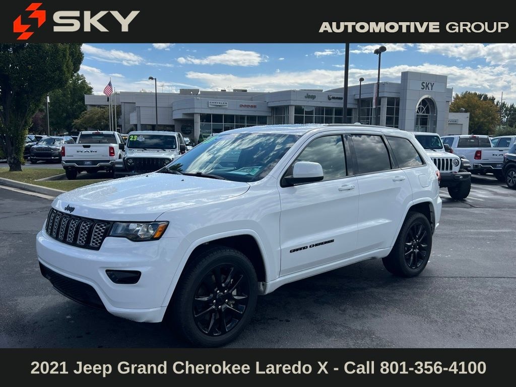 Used 2021 Jeep Grand Cherokee Laredo SUV