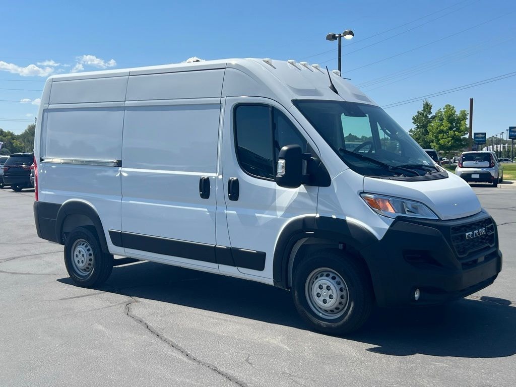 New 2025 Ram ProMaster PROMASTER 1500 TRADESMAN CARGO VAN HIGH ROOF 136' Cargo Van