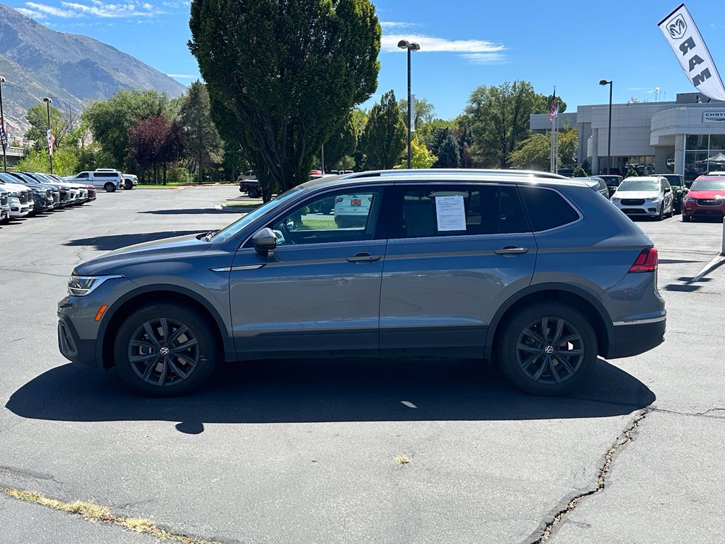 2022 Volkswagen Tiguan SE - Photo 12