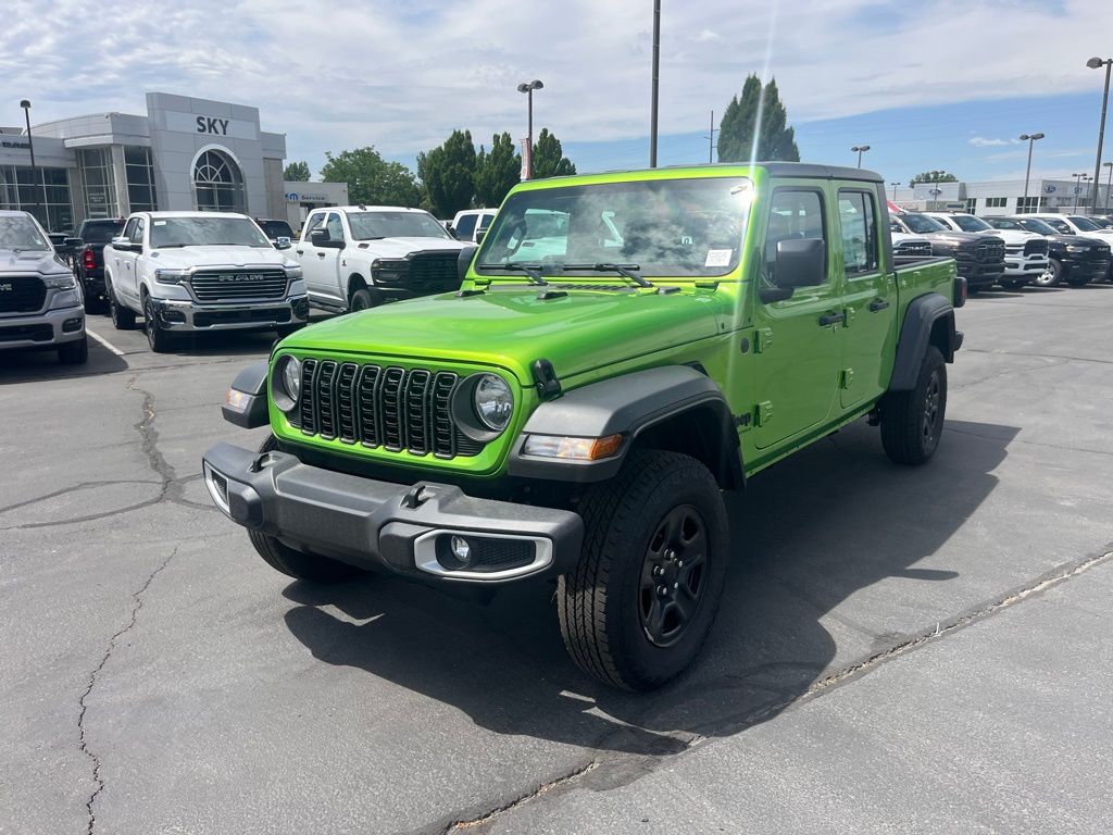 2025 Jeep Gladiator Sport photo 3