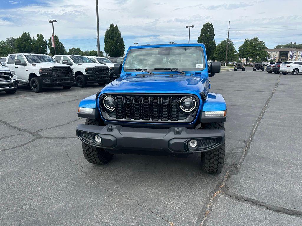 2025 Jeep Gladiator Willys photo 4