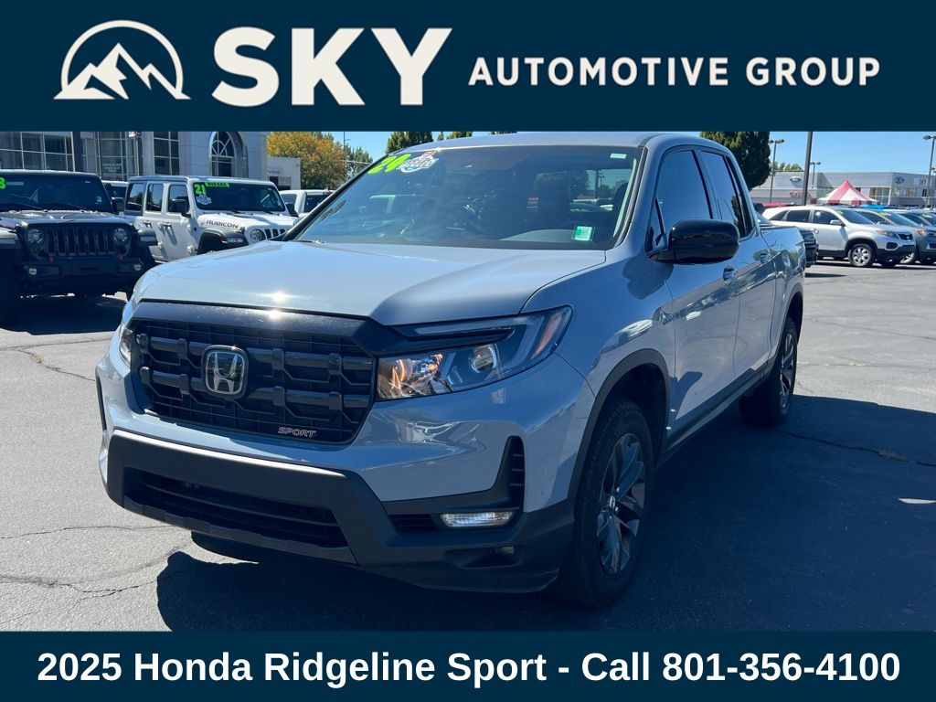 2025 Honda Ridgeline Sport photo 2
