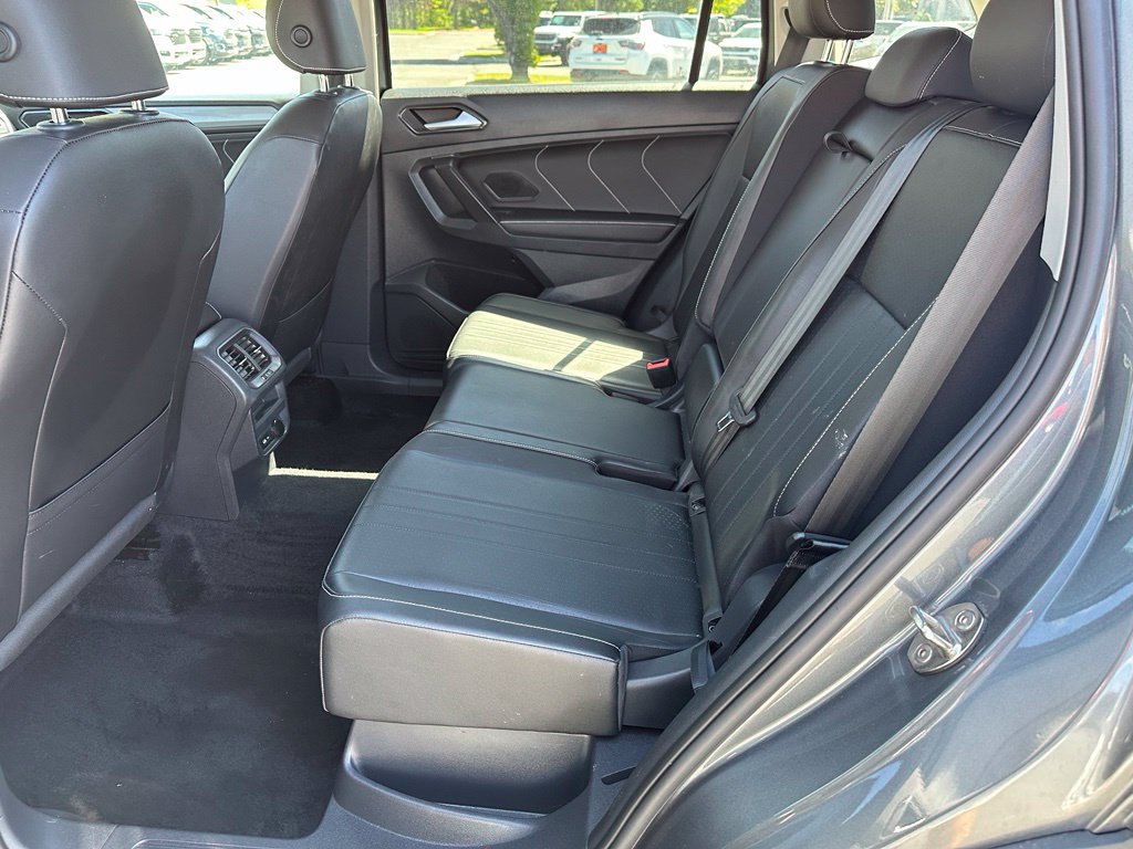 2022 Volkswagen Tiguan SE - Photo 25