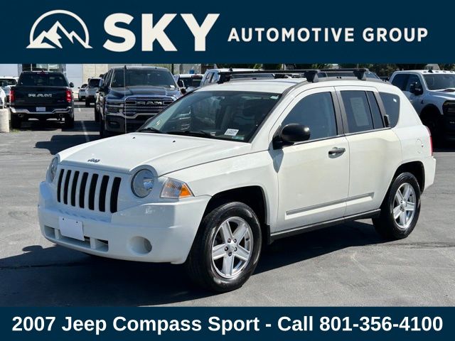 2007 Jeep Compass Sport photo 2