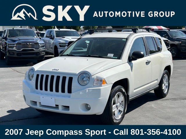 2007 Jeep Compass Sport photo 3