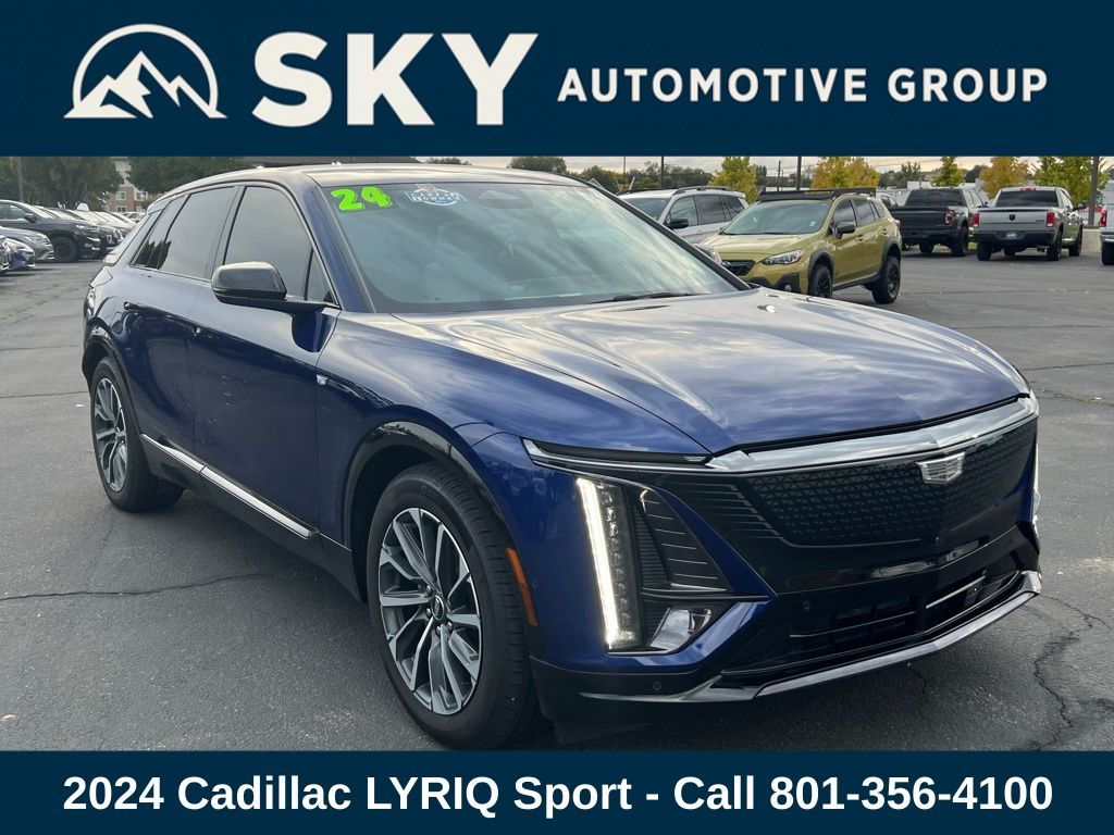 2024 Cadillac Lyriq Sport photo 3