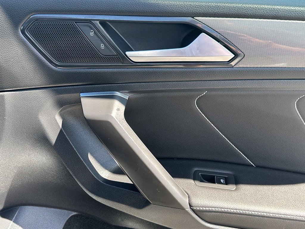 2022 Volkswagen Tiguan SE - Photo 16