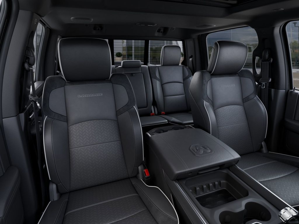 2026 RAM 3500 Laramie - Photo 16