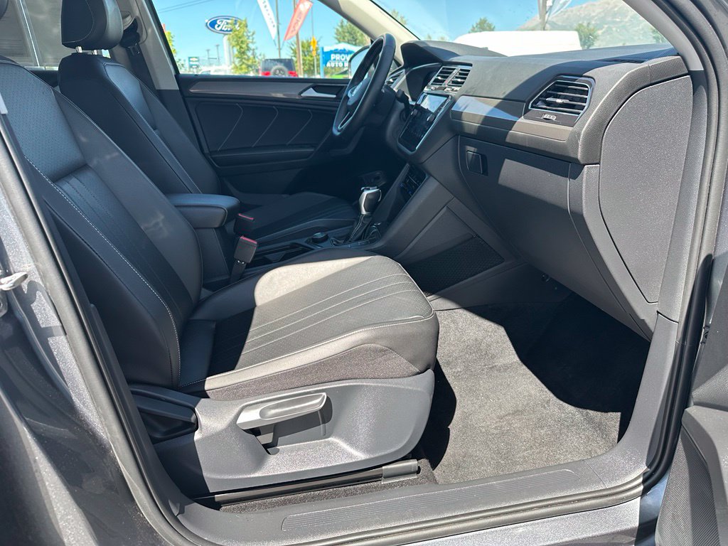 2022 Volkswagen Tiguan SE - Photo 14