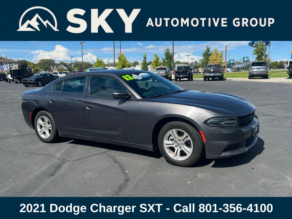 2021 Dodge Charger SXT photo 3