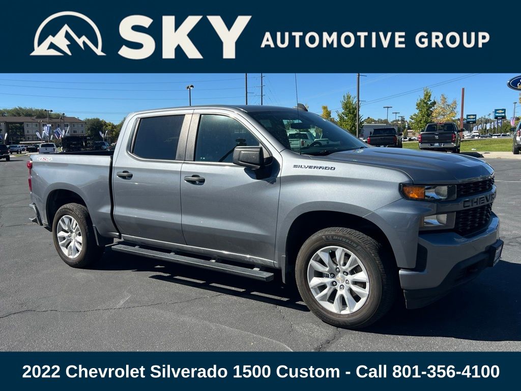 2022 Chevrolet Silverado 1500 Custom photo 3