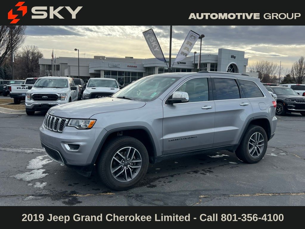 2019 Jeep Grand Cherokee Limited's photo
