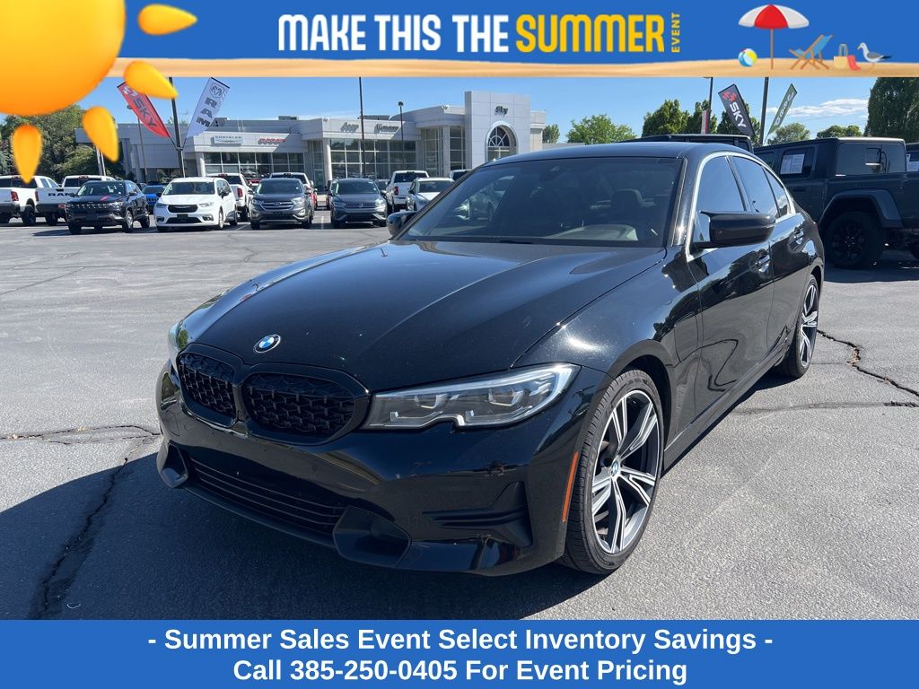 2021 BMW 3 Series 330e Sedan's photo
