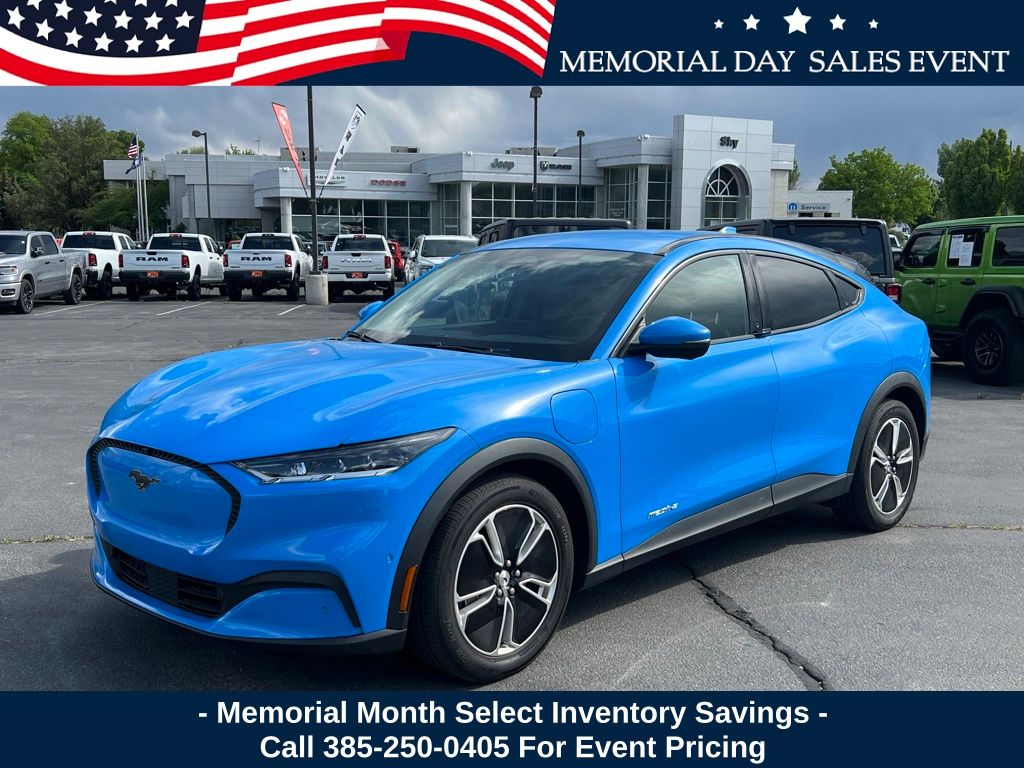 2022 Ford Mustang-Mach-e Select's photo