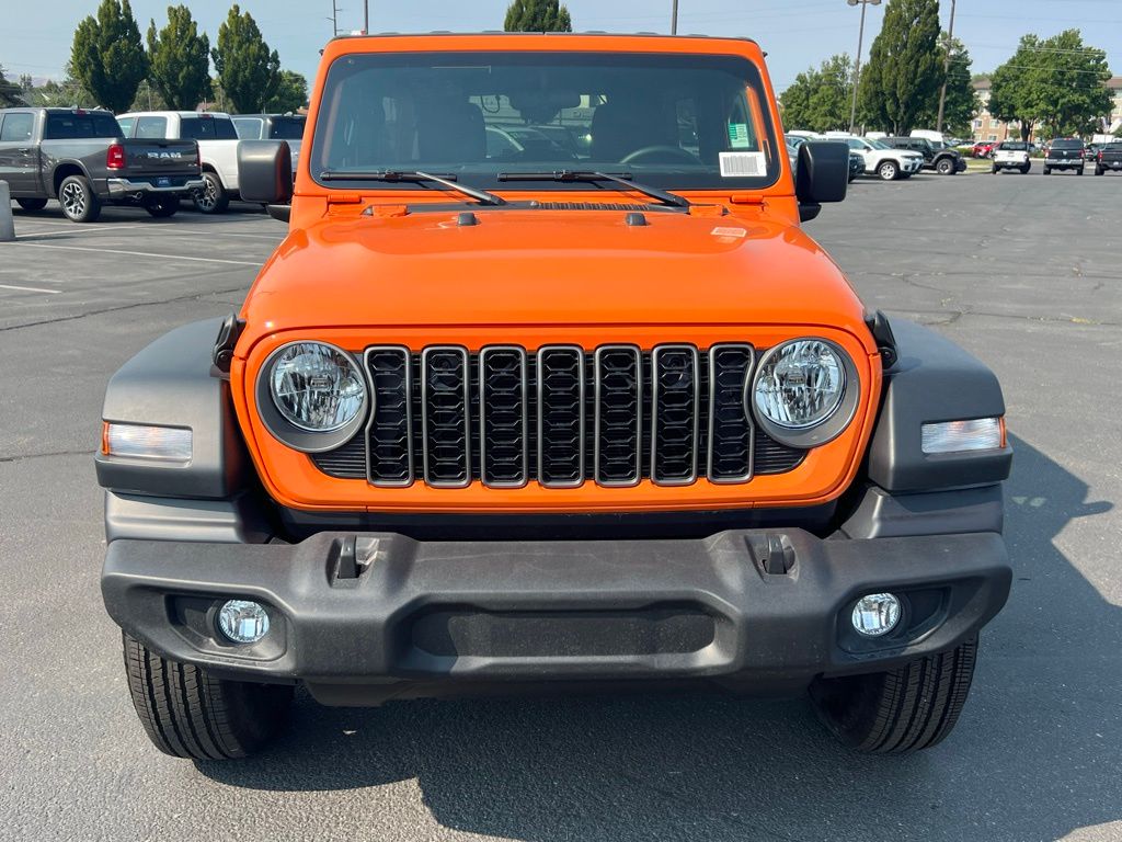 2025 Jeep Wrangler Sport photo 3