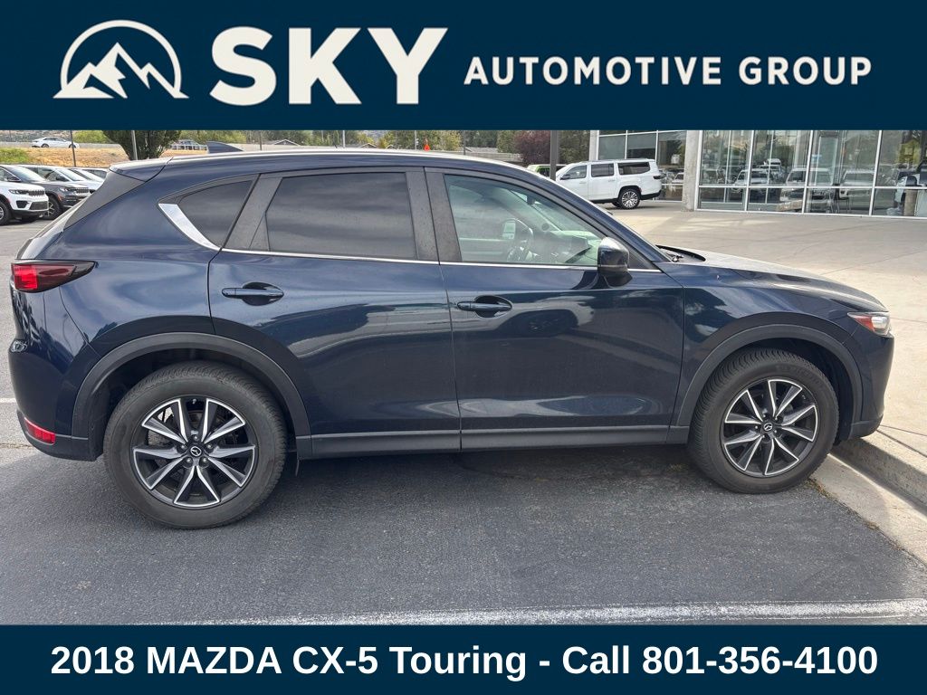 2018 Mazda CX-5 Touring photo 3