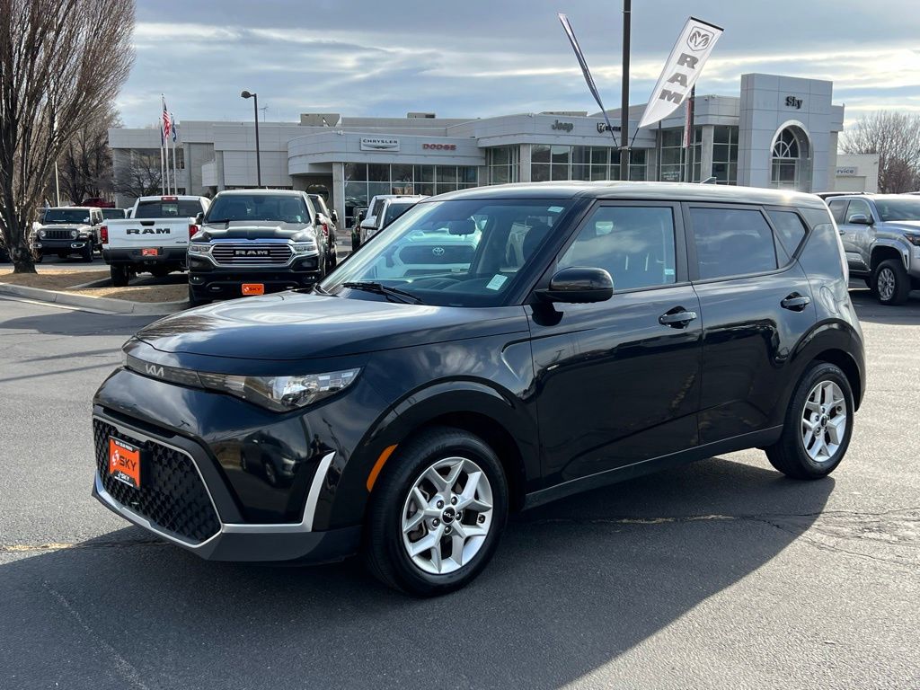 2023 Kia Soul LX