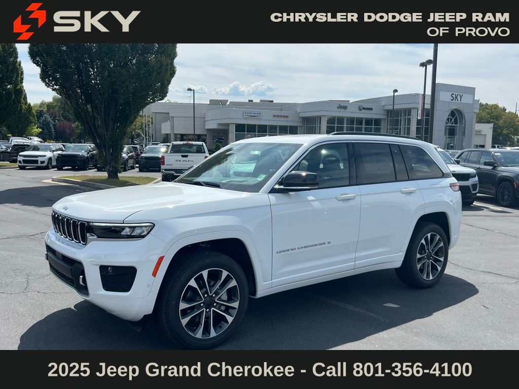 2025 Jeep Grand Cherokee Overland's photo