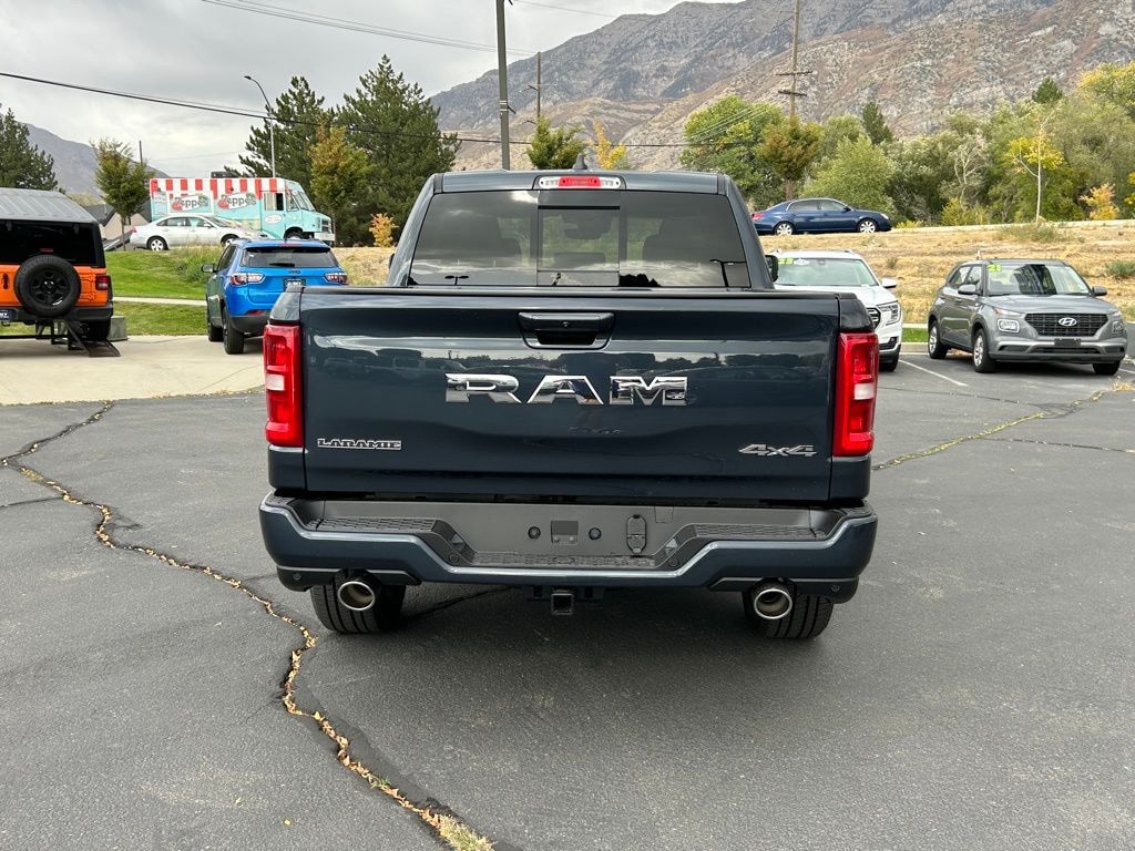 New 2026 Ram 1500 LARAMIE CREW CAB 4X4 5'7 BOX Pickup