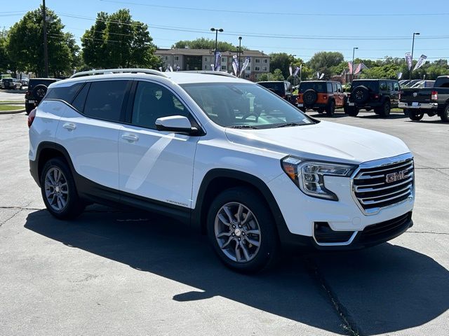 2023 Gmc Terrain SLT photo 2